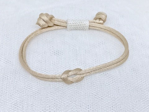 Pulsera floral Alba Dulce para comunión y arras - vista principal