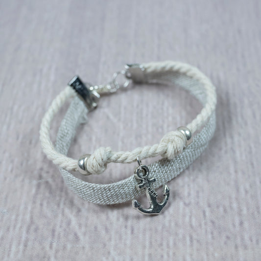 Pulsera floral Lila Serena en marfil y plata para comunión y arras - vista principal