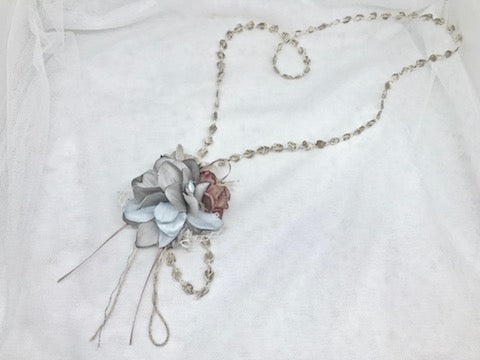 Collar Luna Dulce en rosa y tostado para comunión - vista principal