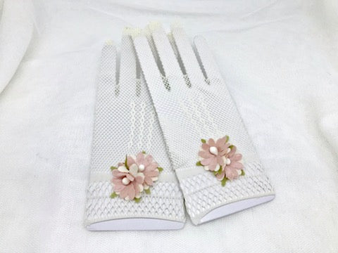 Guantes Azucena Serena en marfil y rosa palo para comunión - detalle